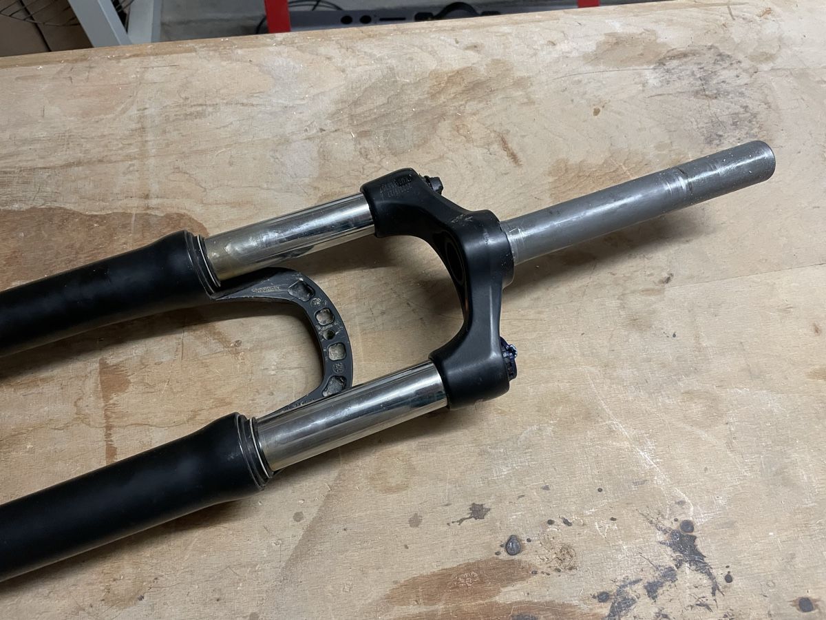 Ersatzteile: SR Suntour xct 30 - 29inch fork -defect – Defekt aus Hornussen von junglej 2