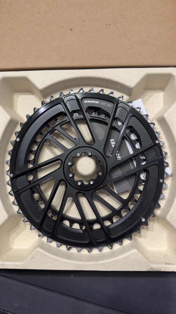 Sram Ersatzteile: Plateau SRAM – Gebraucht aus Misery von DanielSilva47