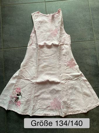 Süsses Sommerkleid, Grösse 134/140, mit Minnie Mouse!