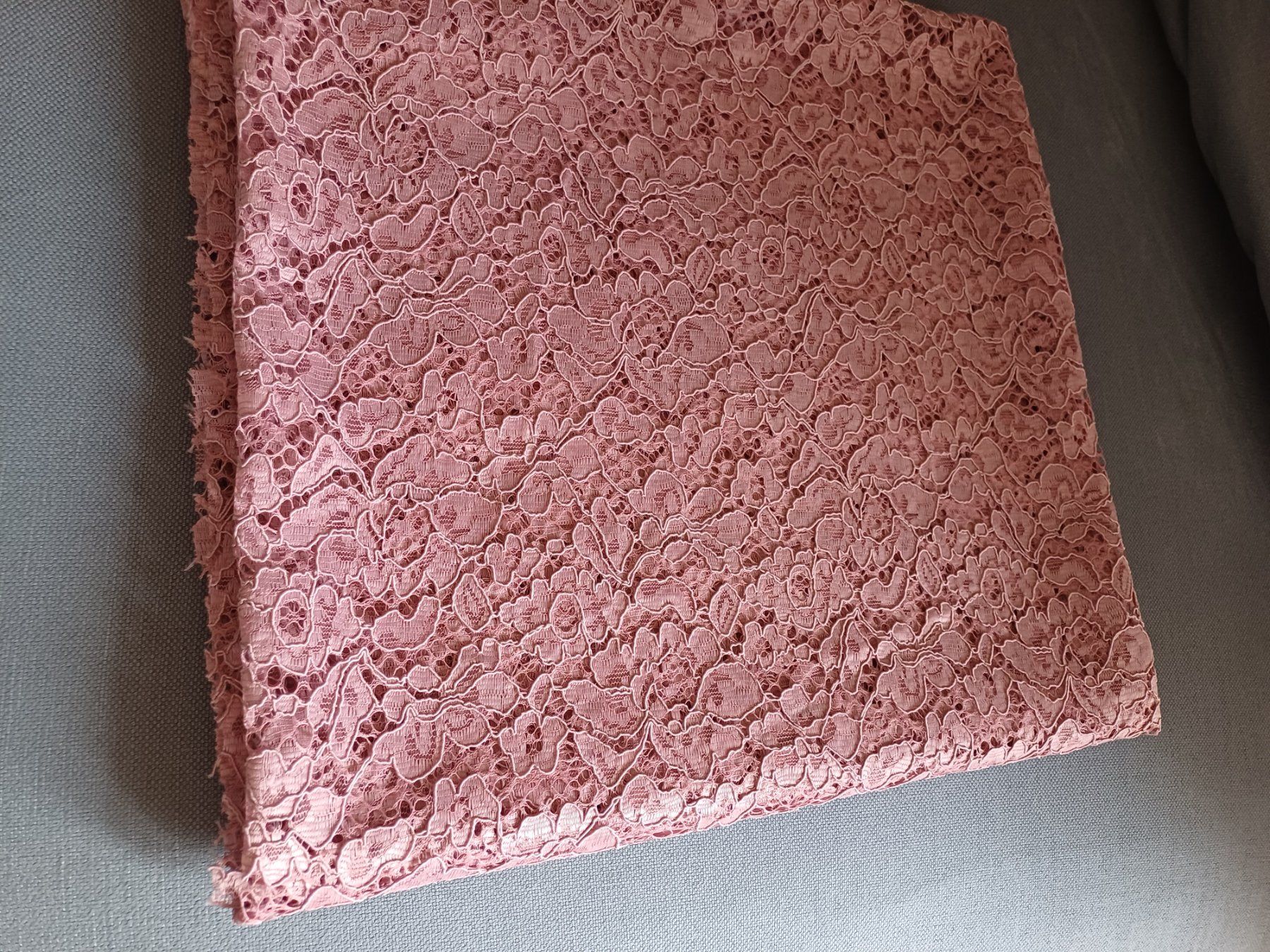 Tessuti: Neuer Spitzenstoff 156 x 145 cm – Nuovo (secondo la descrizione) da Elgg venduto da Flurinal 2