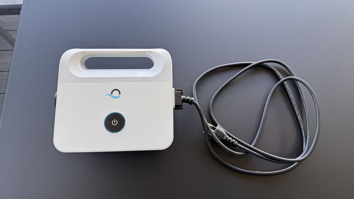 Dolphin Accessori per Piscine: Poolroboter Dolphin E35 einwandfreier Zustand – Usato da Hofstetten SO venduto da Obelix2000 6
