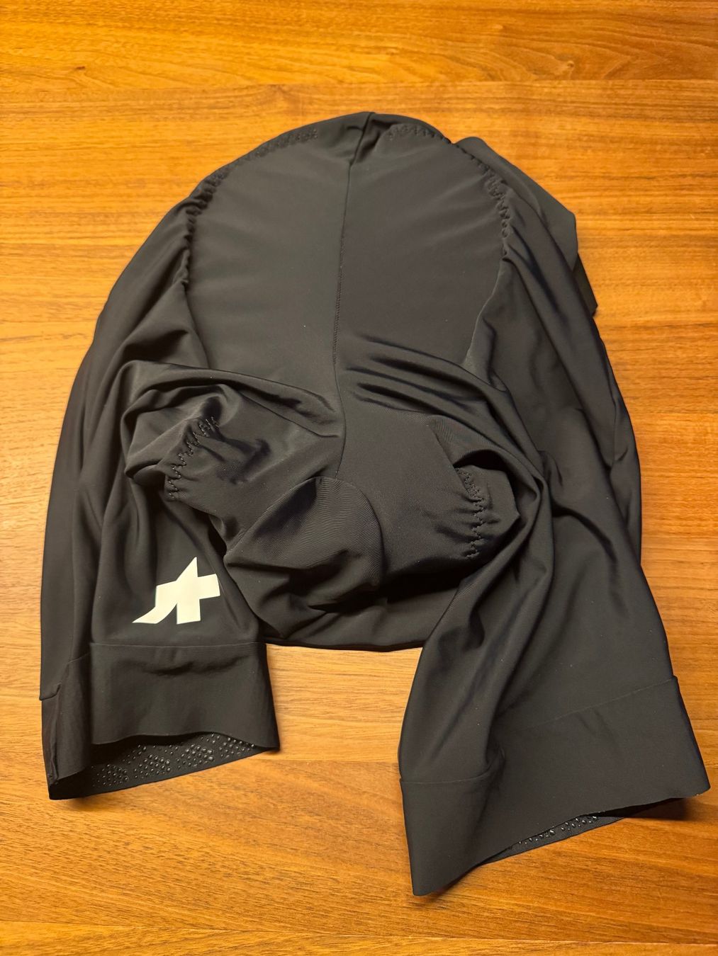 Assos Pantaloni: ASSOS Mille GT Radhose – Nuovo (secondo la descrizione) da Olten venduto da Luminal101 4