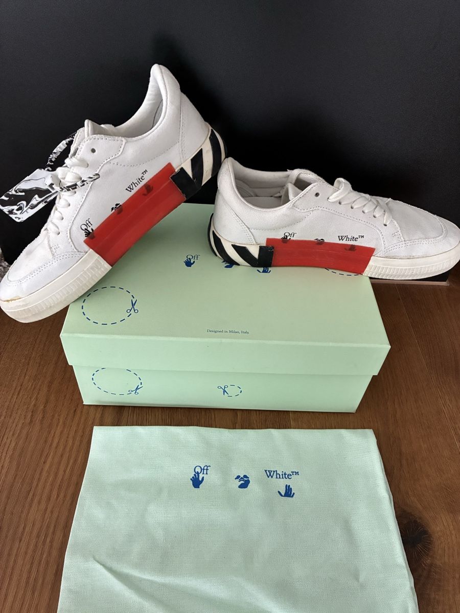 Off-White Scarpe da uomo: Off-White Sneakers – Usato da Wangen SZ venduto da el_paso08 2