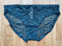 Victoria’s Secret Lace Panty M NEW