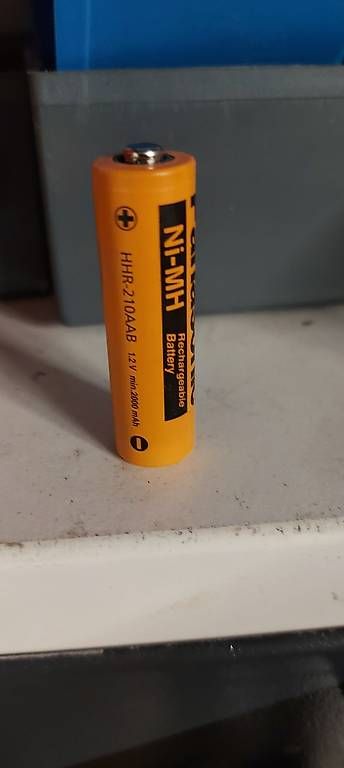 Batterie: Akku AA 1,2V 2000mAh – Usato da Fisibach venduto da Lorobin