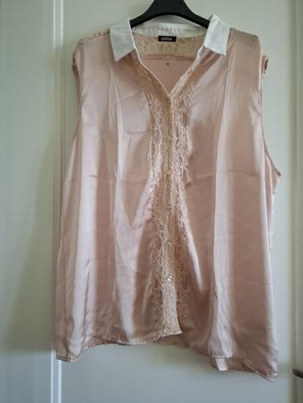 Camicetta rosa taglia 50 con pizzo elegante estate ☀️