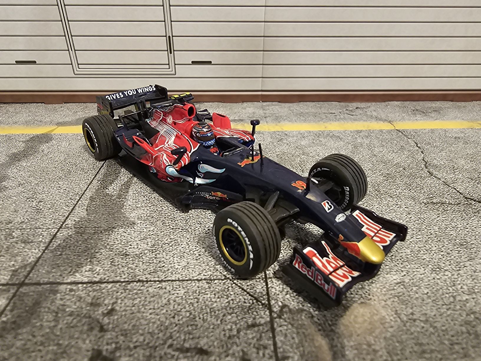 Minichamps Modellini d'auto: Toro Rosso STR2  Formel 1 2007 Scott Speed 1:43 – Usato da Wetzikon ZH venduto da ICEONE_ 2