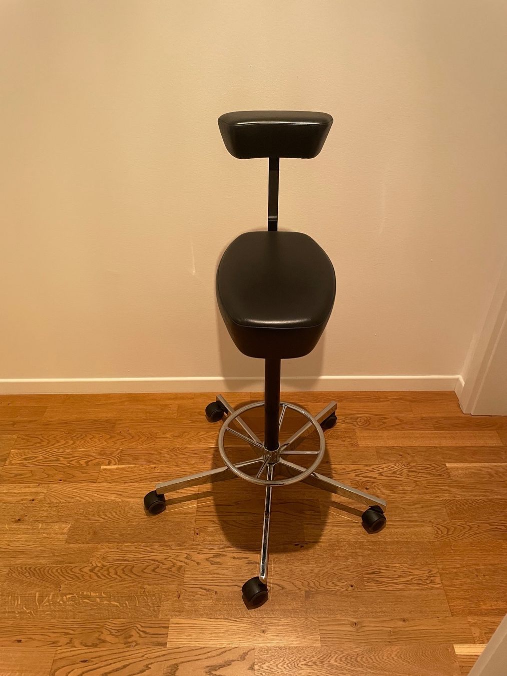 Vitra Poltrone: Original Vitra Nelson Stuhl Sessel Leder – Usato da Niedergösgen venduto da wlo_wdm2