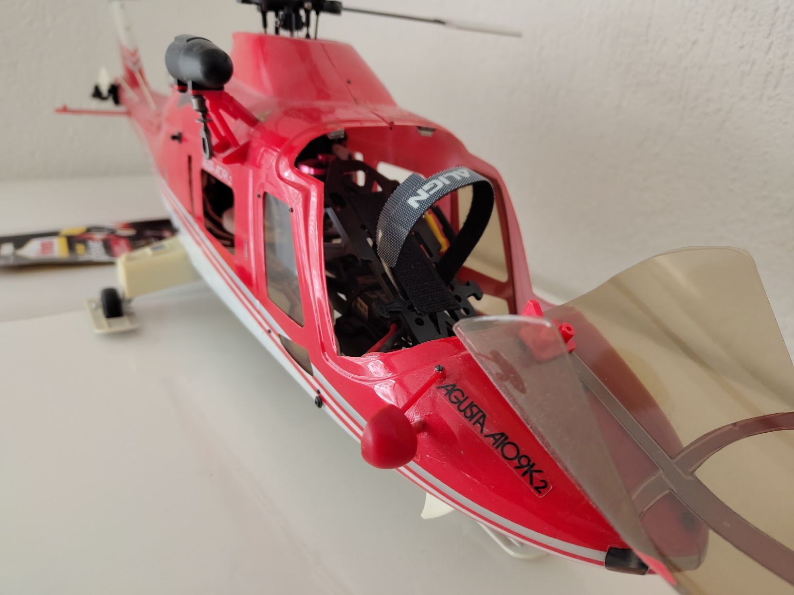 RC Helikopter Agusta A109K2, Thunder Tiger Gr 450 (Defekt) in Suhr für ...