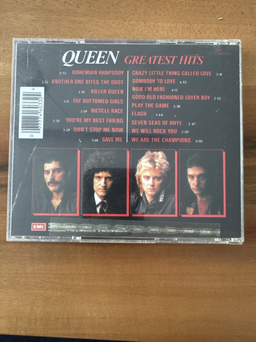 CDs: Queen Greatest Hits CD 1981 – D'occasion à Zürich par Smarties13 1