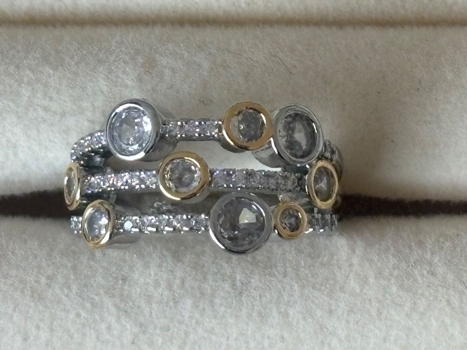 Anelli: Luxus Elegante 17/7 Ring Zirkonia Farbe Gold – Nuovo (secondo la descrizione) da Biel-Bienne venduto da Roserosse13 1