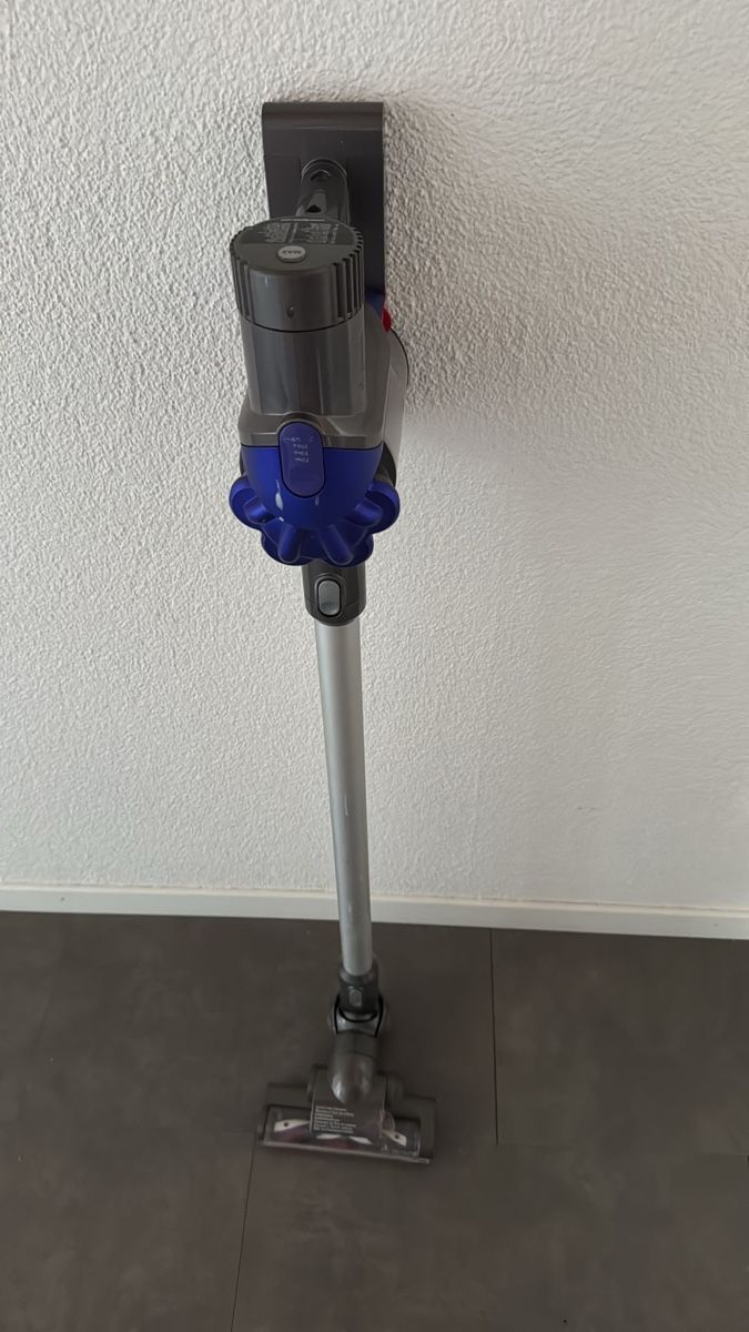 Dyson Aspirapolveri & Accessori: Staubsauger Dyson DC45 – Difettoso da Urtenen-Schönbühl venduto da Sarah0909