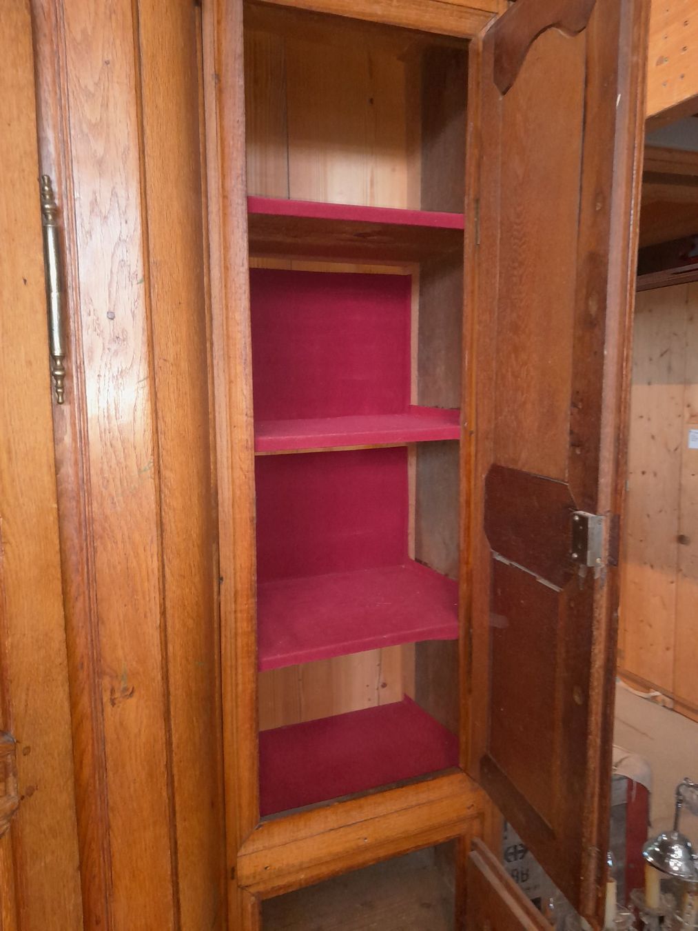 Armadi: Antiker Schrank – Usato da Ulisbach venduto da Toggenburg35 1