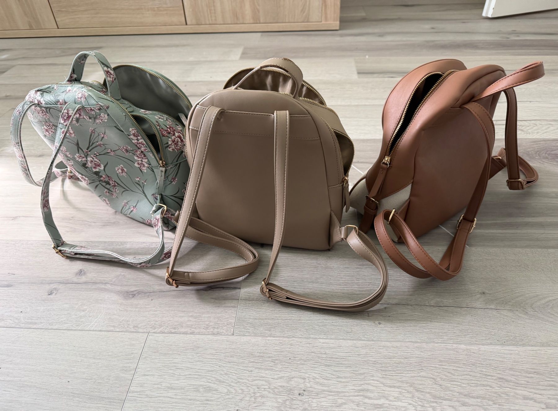 Taschen für Damen: Hand Tasche Rucksack Handtasche – Defekt aus Dottikon von 6571 1