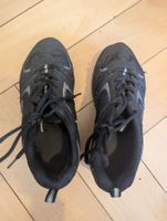 Baskets noires, semelle déroulante, T37