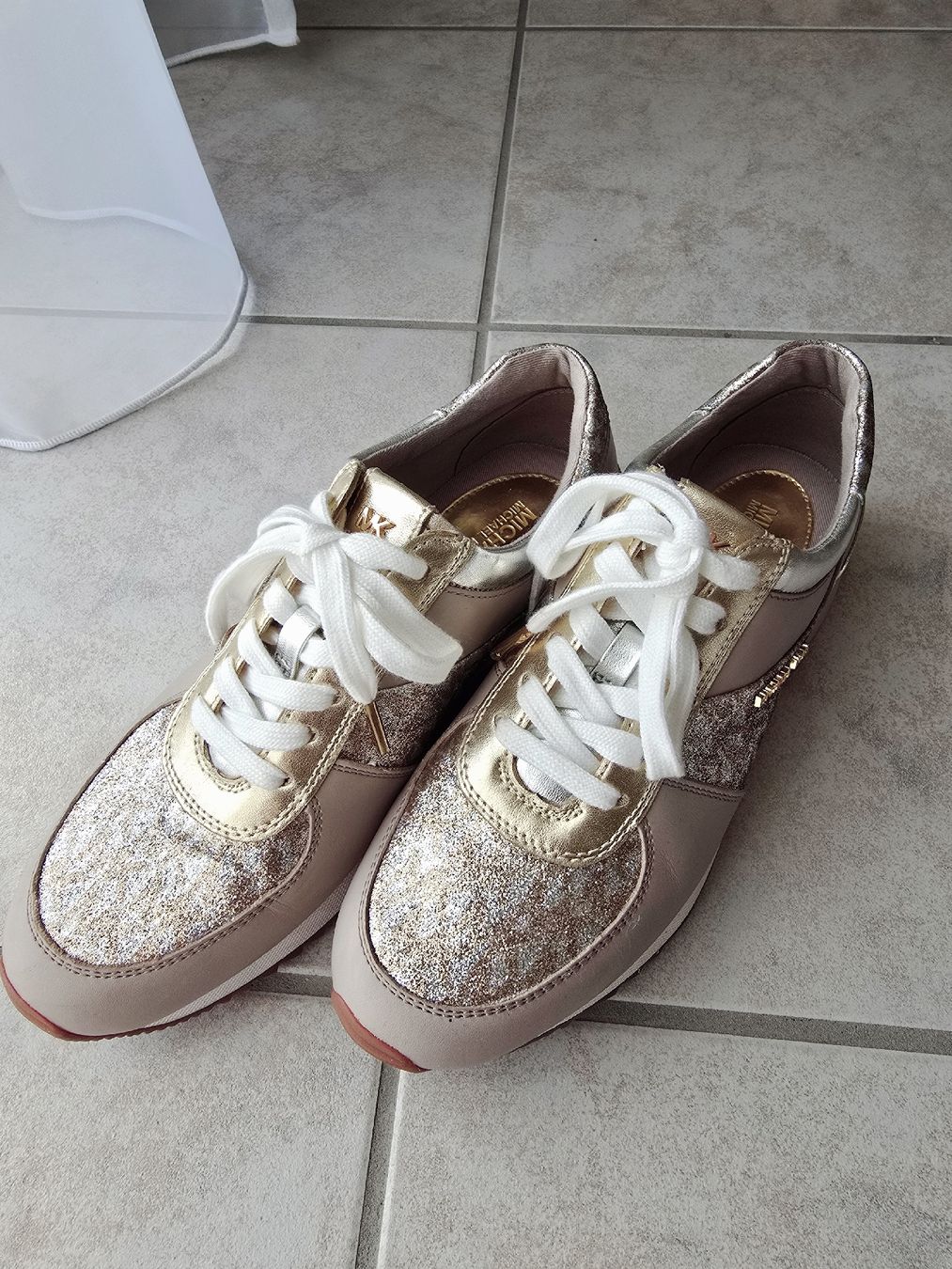 Michael Kors Scarpe da donna: Michael Kors Schuhe – Usato da Niederbipp venduto da Viktoria_Sch