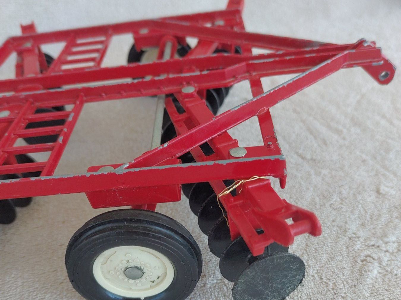 Giocattoli: Vintage Scheibenegge ERTL – Usato da Strengelbach venduto da Phorensic_30 4