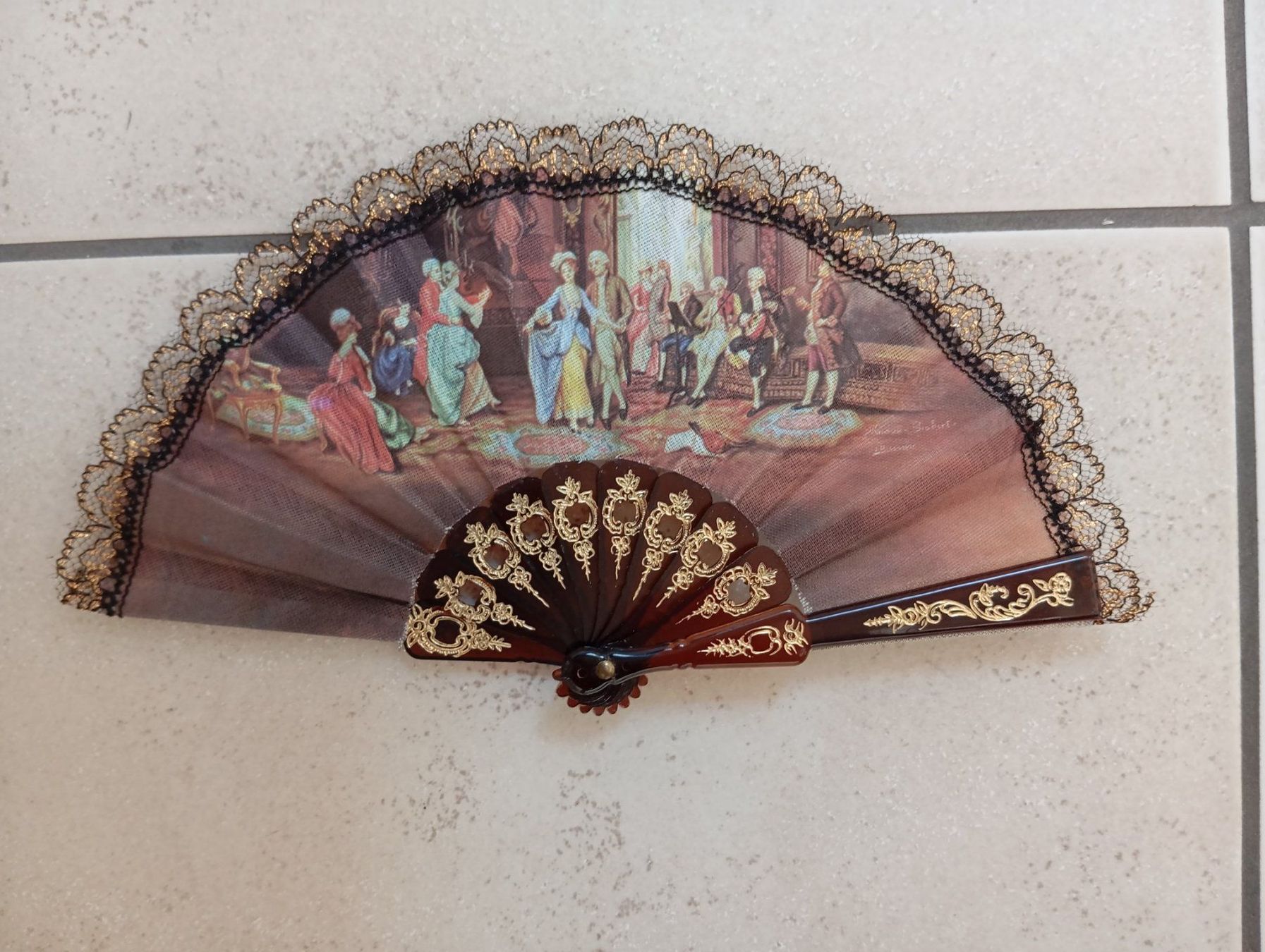 Alle Dekorationen: 4 Handfächer Vintage – Gebraucht aus Oberägeri von baerghuus 7