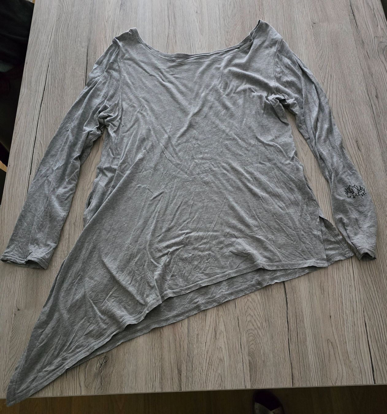 T-Shirts: Yoga Langarmshirt Gr. M/40/42 Grau – Gebraucht aus Zürich von Sustainability