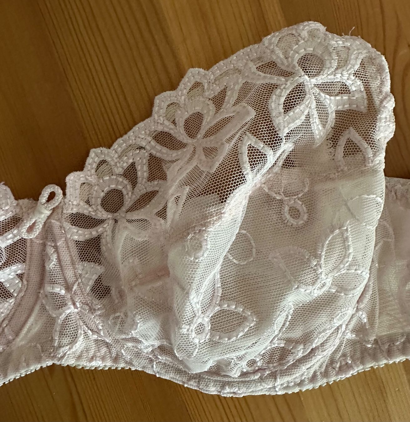 Triumph Autres dessous: BH 85 B zartrosa – D'occasion à Winterthur par jud_xfw6 1