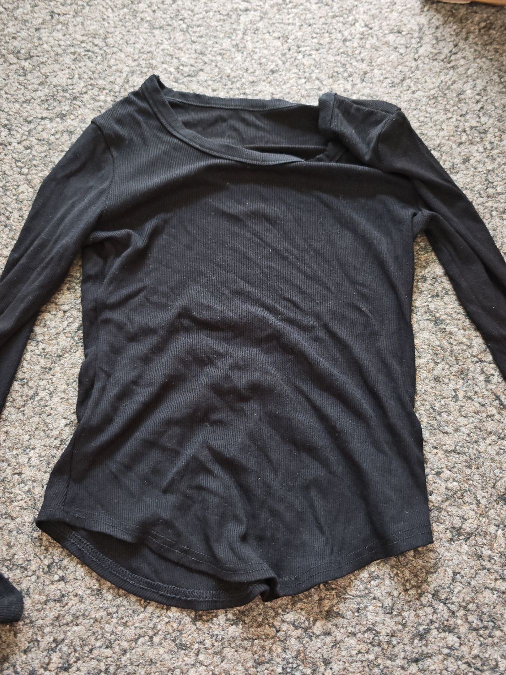 Maglioni & Felpe: Black Long Sleeve Top - Great Condition - Size Small – Usato da Bern venduto da Wei_6031