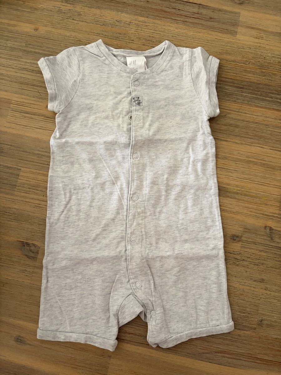 Lotti & Set di vestiti: Lot été pour garçon taille 80 – Usato da Sion venduto da Nelsonkatz 9