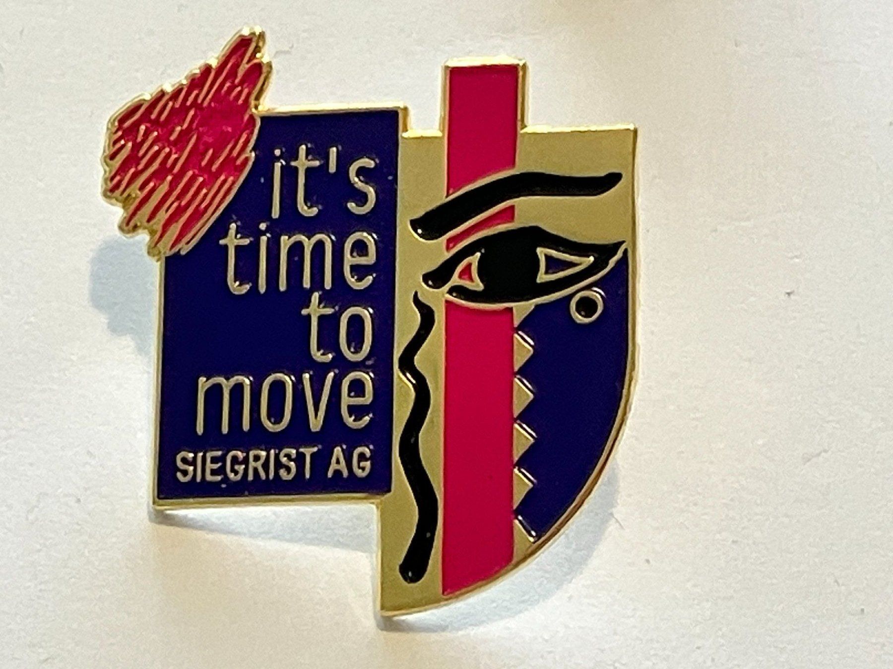 Placchette & Badge: 1 Pin Siegrist AG - it's time to move – Usato da Basel venduto da djwwpp