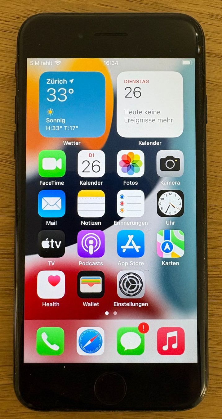 Apple Telefoni cellulari / Smartphones: Apple iPhone 7 | 32 GB | Schwarz – Usato da Zürich venduto da Gaikokujin 1