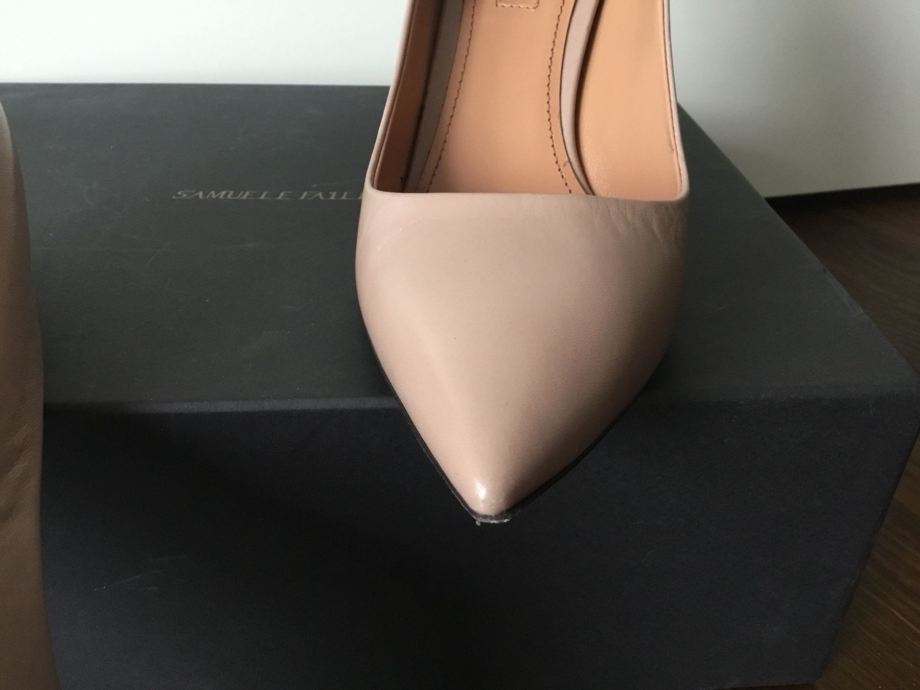 Scarpe da donna: Samuele Failli Elegante   Leder Pumps, Beige, Gr 39 – Nuovo (secondo la descrizione) da Basel venduto da 18Inspiration 4