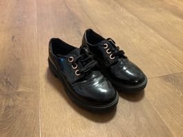 Next Halbschuhe Lack Mädchen Gr 32.5