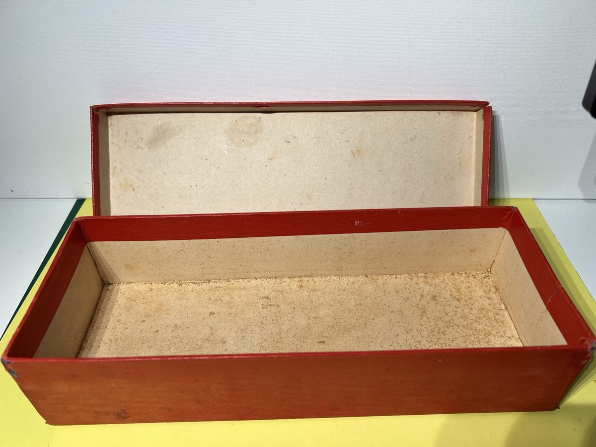 Schuco Spielzeuge: Schuco Ingenico leerer Karton für Garnitur 5311 EAG – Gebraucht aus Weinfelden von Kammerflimmern 2