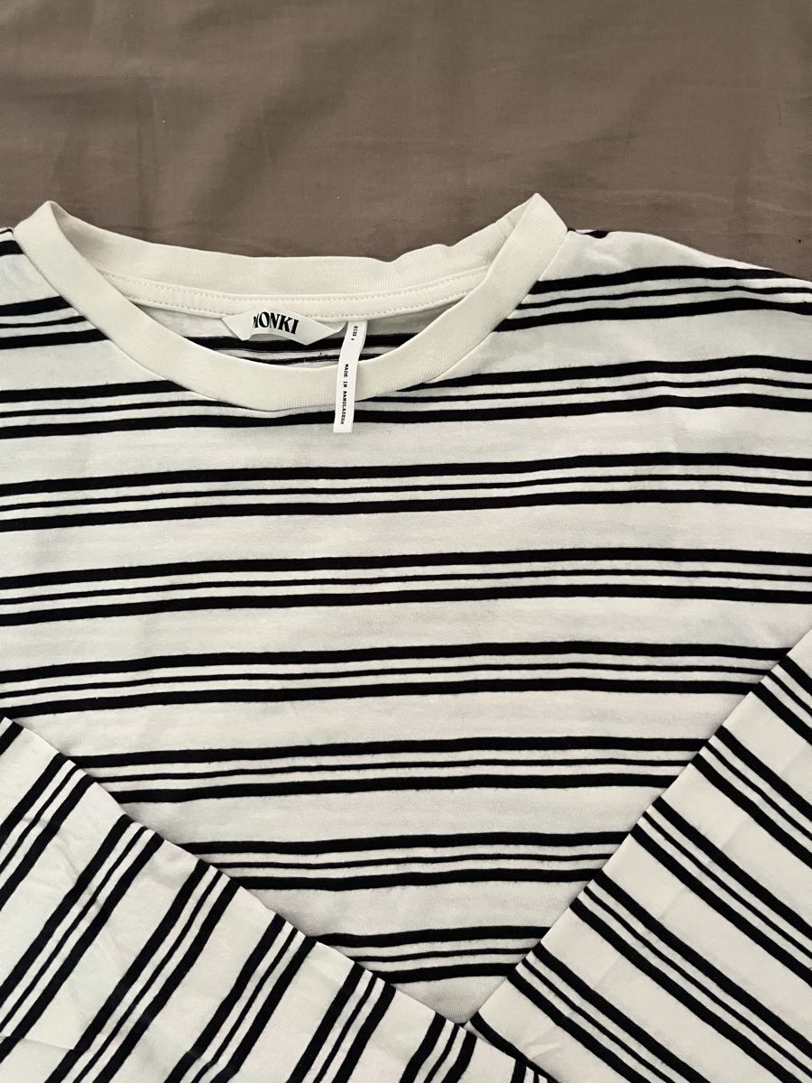 Monki T-shirts: gestreiftes langarmshirt – D'occasion à Luzern par janine_l 2