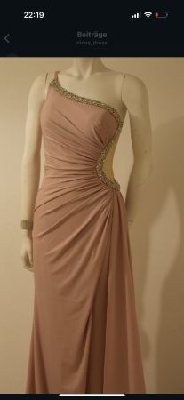Traumhaftes Abendkleid, rosé, Grösse 42 festlich!