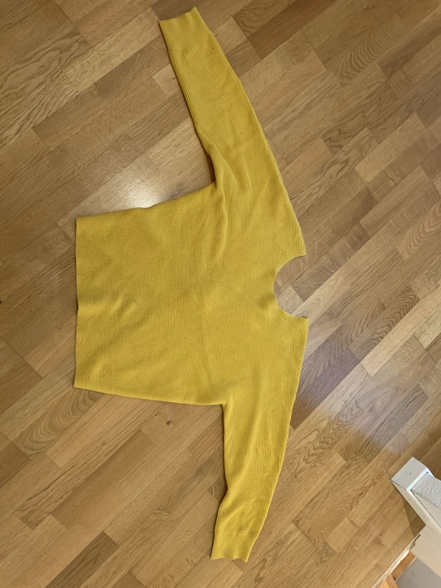 Maglioni & Felpe: Wunderschöner Pulli Mango mit Ausschnitt am Rücken GrösseS/M – Usato da Ostermundigen venduto da des_t9vv 2