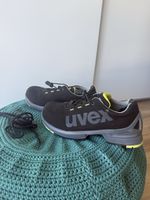 UVEX Sicherheitsschuhe S2 SRC – Grösse 42 – neuwertig