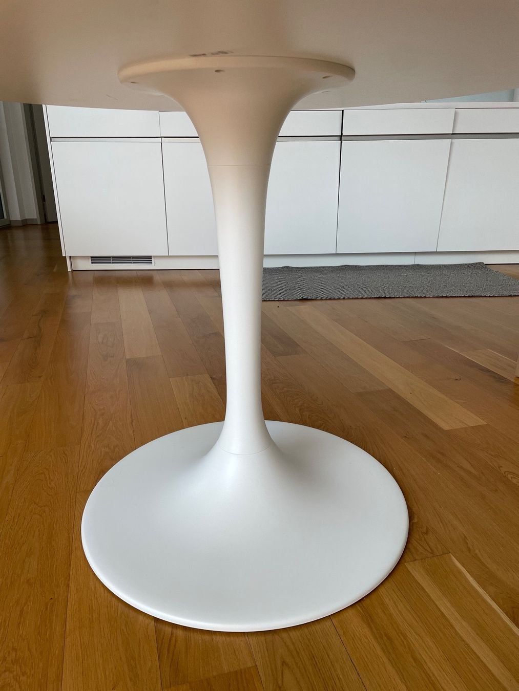 Ikea Tables: Weisser, runder Esstisch / White round table – D'occasion à Zürich par Pbzapata 2