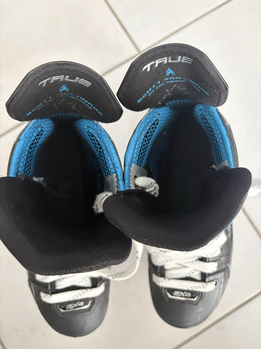 Schlittschuhe: True Catalyst 5X4 Spieler Eishockeyschlittschuhe – Gebraucht aus Kloten von AR84 3