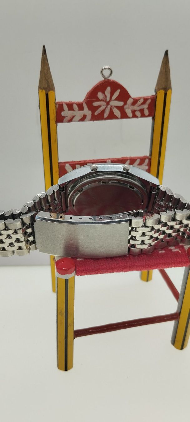 Orologi: montre vintage digital – Usato da La Chaux-de-Fonds venduto da jac_9llg 5