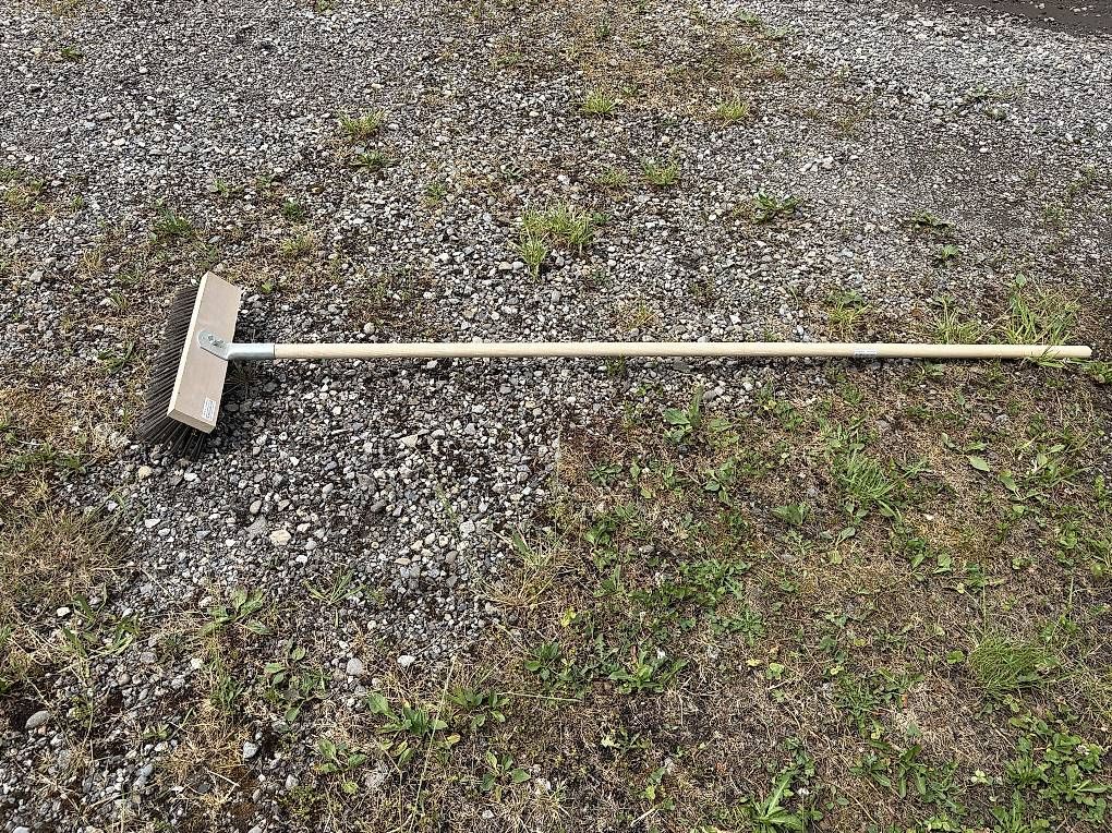 Altro in Apparecchi per la pulizia: Stahldrahtbesen – Usato da Reiden venduto da kitti02