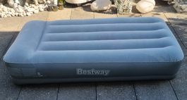 neues Luftbett Bestway selbst auf- und abblasend elektrisch
