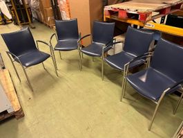 5Stk. schöne Edelstahl Sitzungsstühle Leder blau Girsberger
