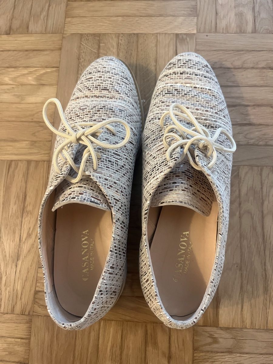Scarpe da donna: Leder Schnürschuhe für Damen oder Mädchen – Nuovo (secondo la descrizione) da Dübendorf venduto da NissanCC 1