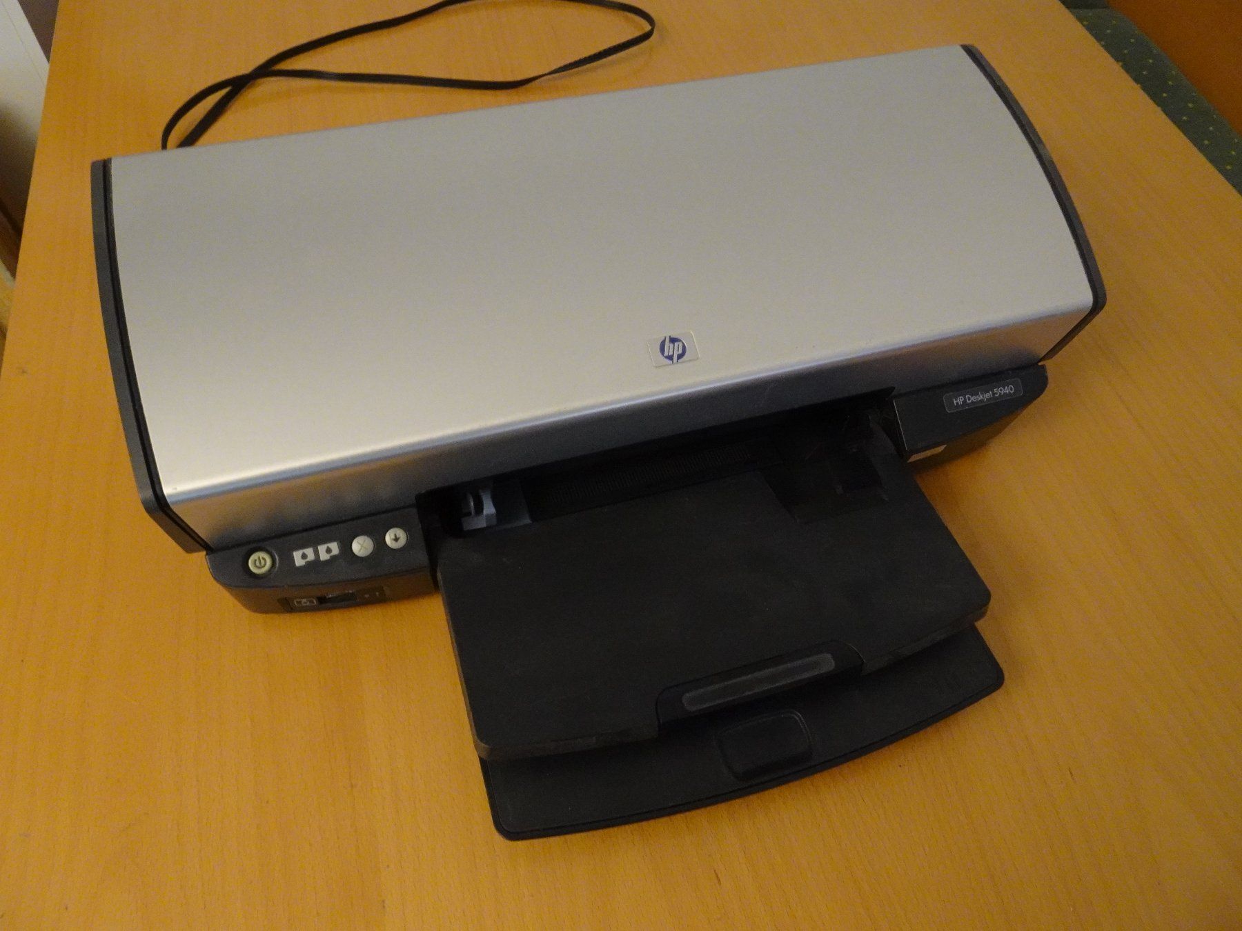 Hewlett Packard Stampanti: Tintenstrahldrucker HP Deskjet 5940 – Difettoso da Grossaffoltern venduto da berner85