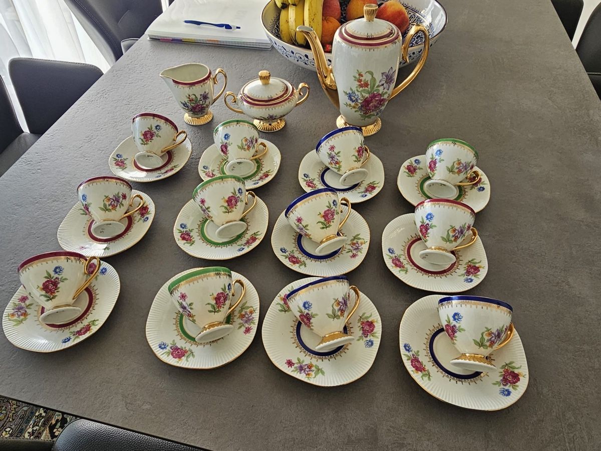 Set di piatti: Wunderschönes Kaffeeservice,  Top! (5 – Usato da Zürich venduto da sne.swiss