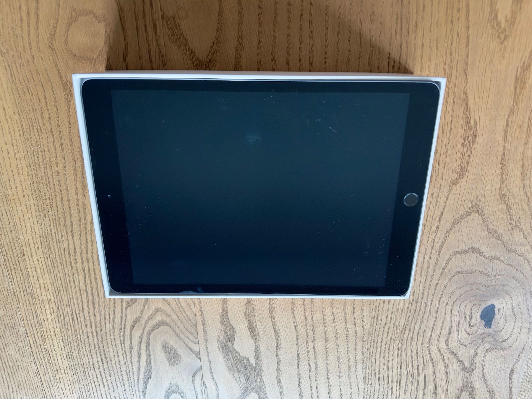 Apple Tablet PC: Apple iPad – Usato da Wolfhausen venduto da rog_vjh5 7