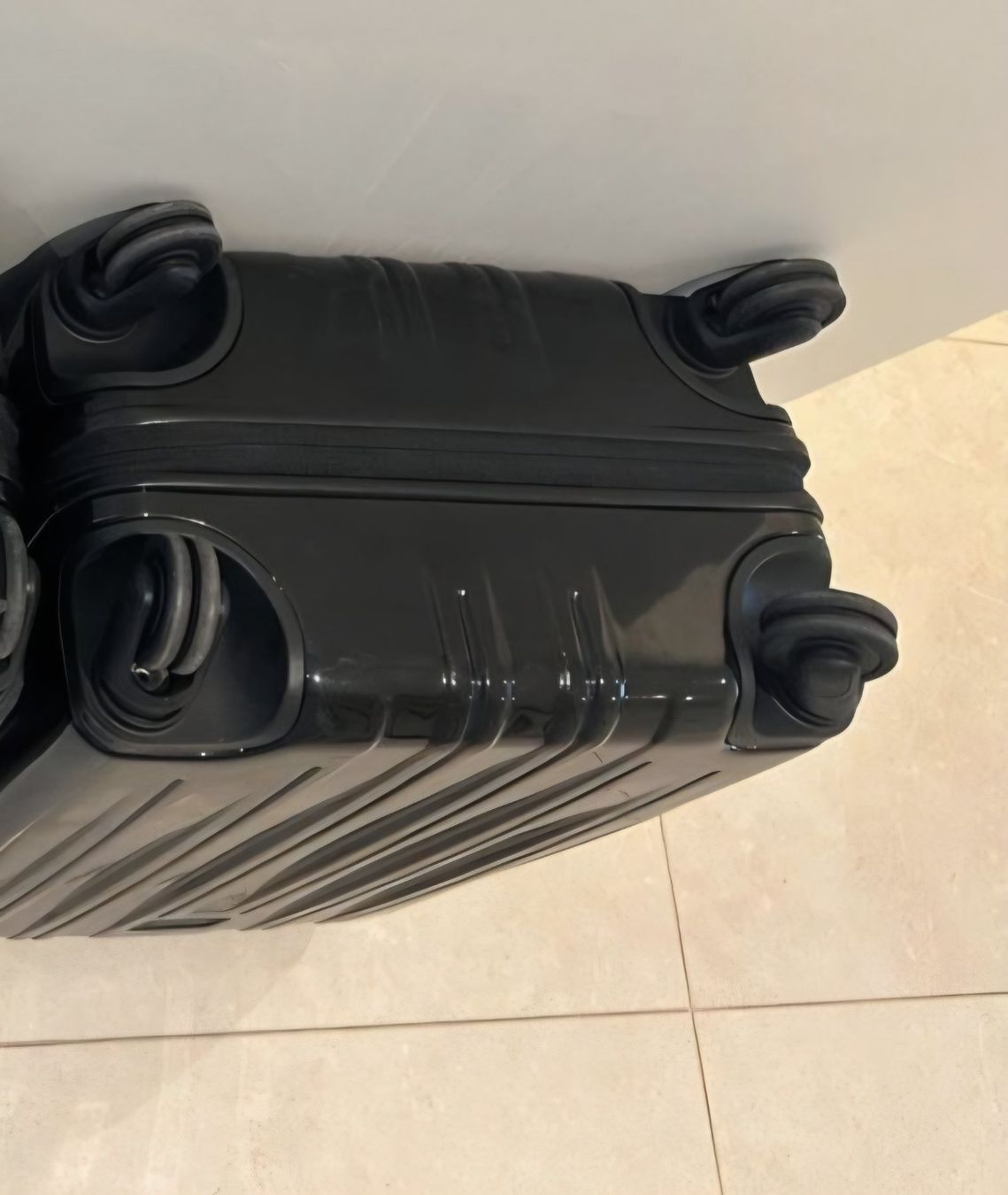 Tumi Valigie: Tumi Koffer cabine "V3 Continental" – Usato da Riedikon venduto da Winter21. 3