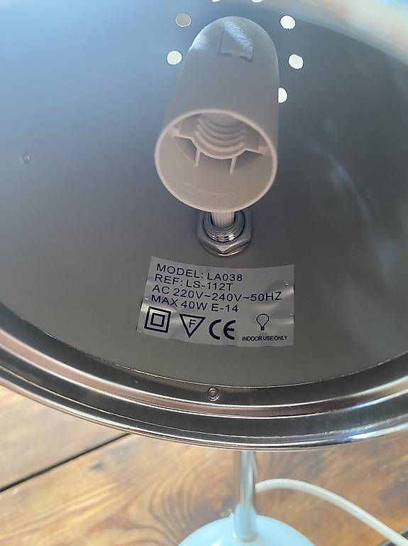 Lampes: Hellblaue Tischlampe  – D'occasion à Diessenhofen par car_g7nt 2