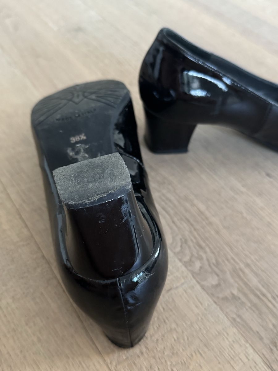 Chaussures femmes: Pumps Damen schwarz Lack – D'occasion à Zürich par sta_hr9h 5