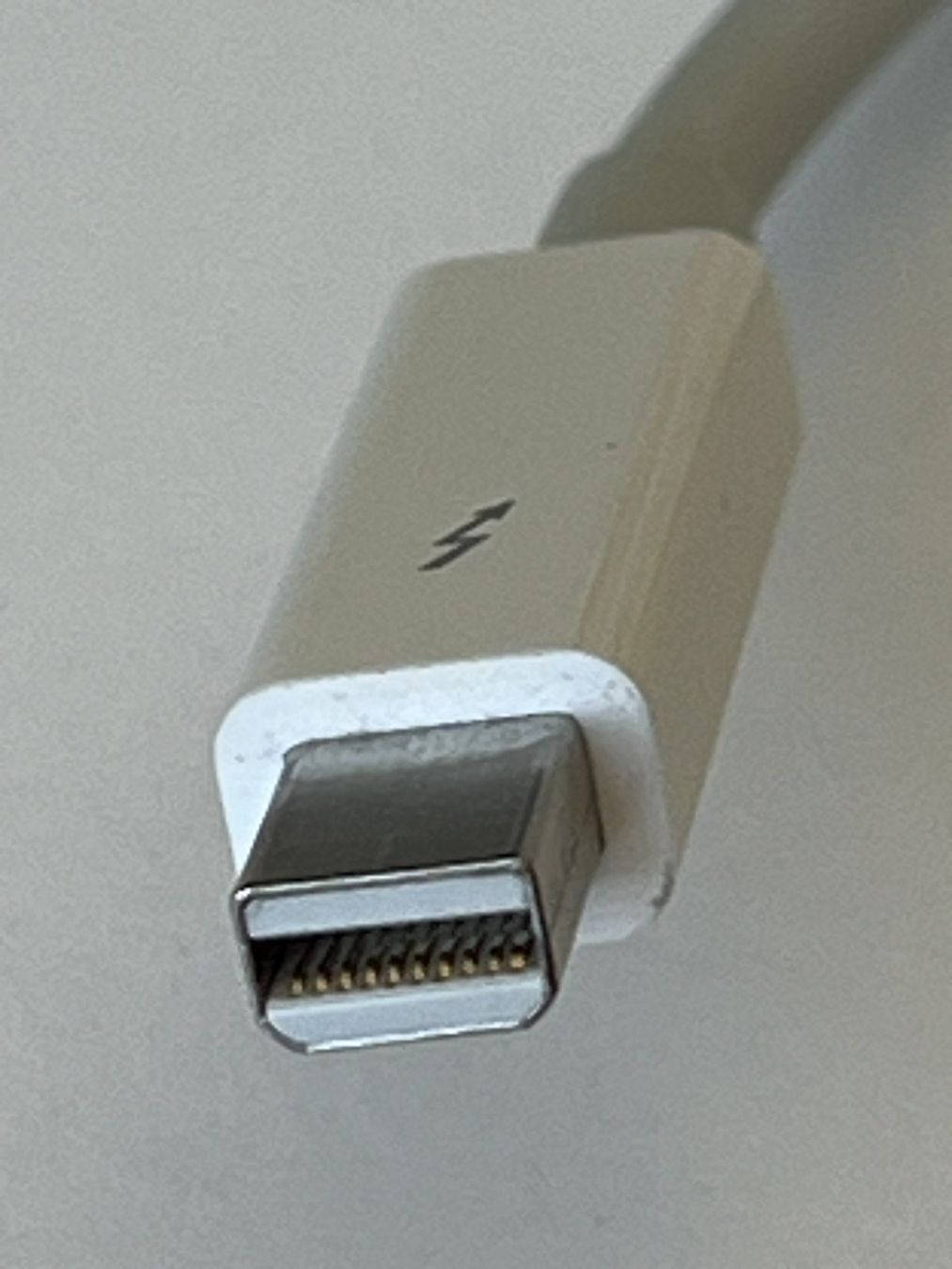 Apple Laufwerke & Adapter: Apple Thunderbolt auf Gigabit Ethernet Adapter A1433 – Gebraucht aus Zürich von Kollege7 2