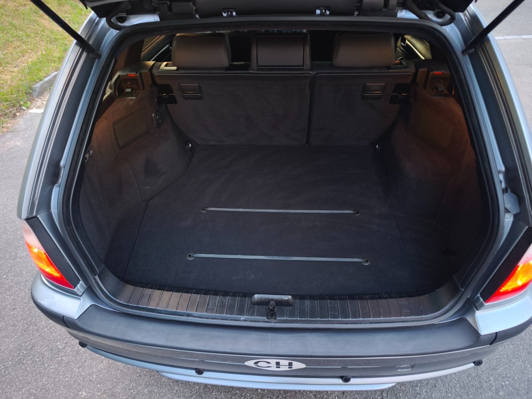 BMW Automobili: BMW e46 320d Automat – Usato da Hinwil venduto da Legion88 7